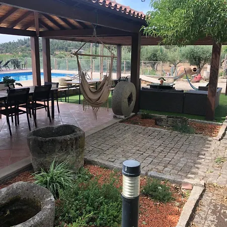 Alojamento de Turismo Rural Quinta Pias - Farm